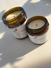 Charger l'image dans la galerie, Bougies personnalisées fleur de naissance - 8 oz (220g) - grand format