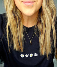 Charger l'image dans la galerie, Collection Holive - T-shirt boxy - Broderie mini marguerites