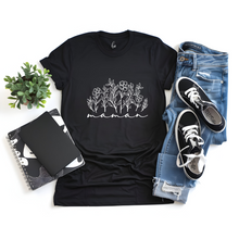 Charger l'image dans la galerie, T-Shirt - Maman fleurs - Couleurs classiques