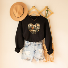 Charger l'image dans la galerie, Collection Saint-Valentin - Crewneck 9 choix de couleurs - Coeur fleurs bohème