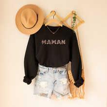 Charger l'image dans la galerie, Crewneck Maman léopard - Couleurs classiques
