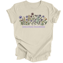 Charger l'image dans la galerie, T-shirt éducatrice - Champ de fleurs - Différentes options de texte
