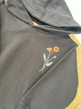 Charger l&#39;image dans la galerie, PRÊT-À-PARTIR - Hoodie - 1 fleur simple - Enfant
