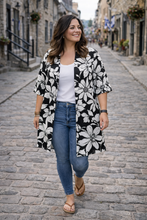 Charger l'image dans la galerie, Kimono - Signature Holive - Fleuri noir et blanc
