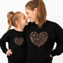 Charger l'image dans la galerie, Collection Saint-Valentin - Crewneck 4 choix de couleurs - Twinning maman/enfant - Rosé
