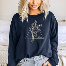 Charger l&#39;image dans la galerie, Crewneck - couleurs classiques - élégance florale - Adulte
