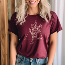 Charger l&#39;image dans la galerie, T-shirt - élégance florale - Adulte
